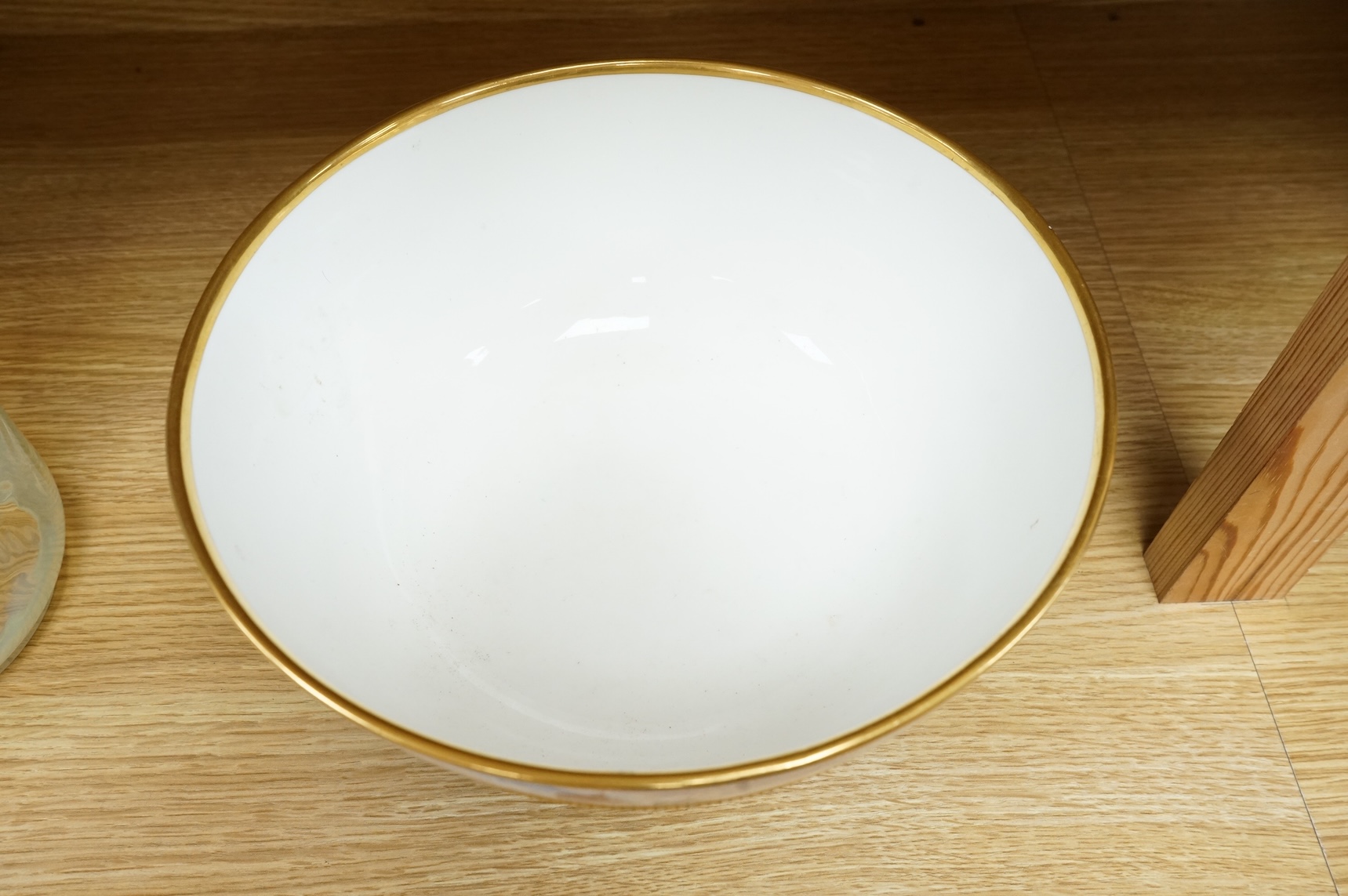 A 19th century Mintons bowl hand-painted by W J Dean, with boats to the top rim, 25cm in diameter